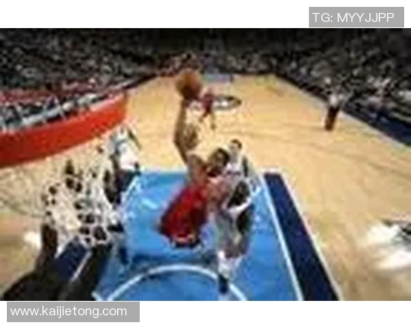 2005年NBA季后赛火箭对小牛首战回顾与精彩瞬间分析